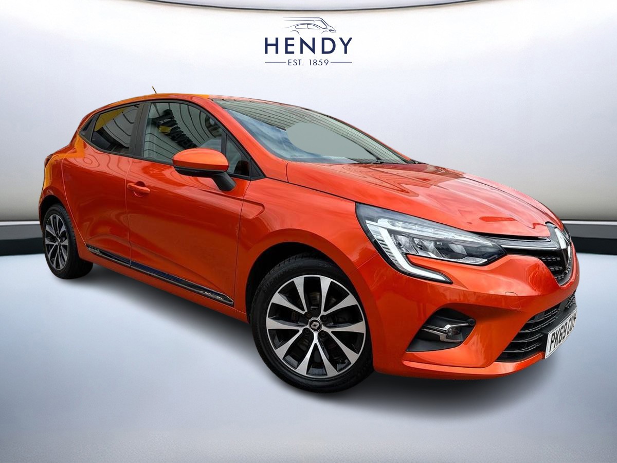 Main listing image - Renault Clio