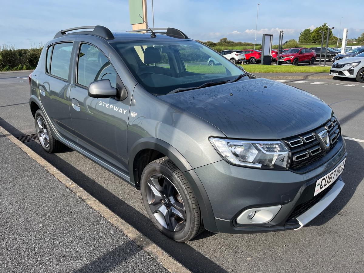 Main listing image - Dacia Sandero Stepway