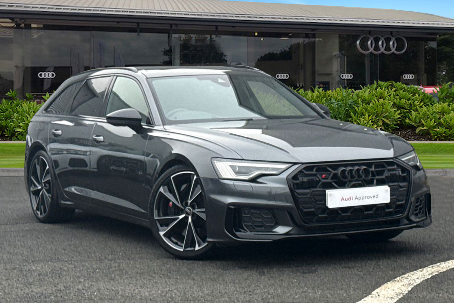 Main listing image - Audi S6