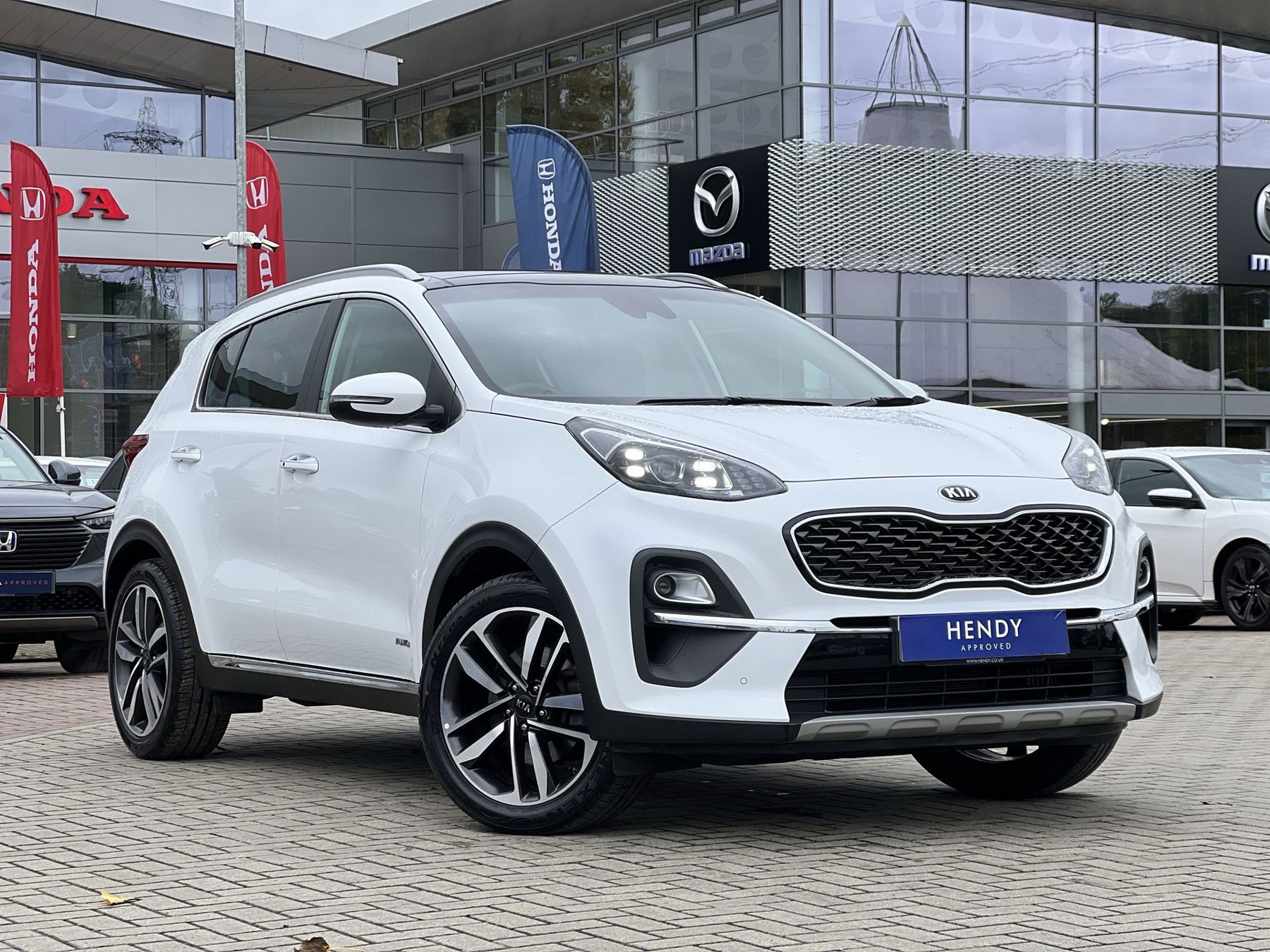 Main listing image - Kia Sportage