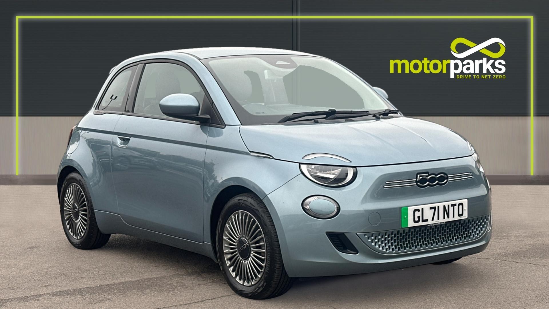 Main listing image - Fiat 500 Electric