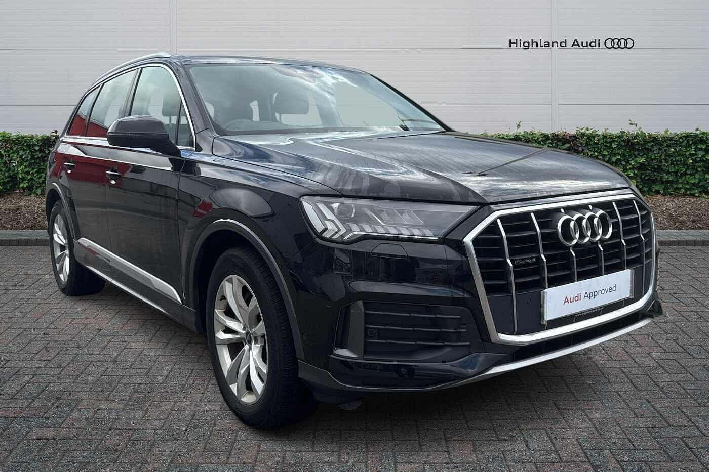 Main listing image - Audi Q7