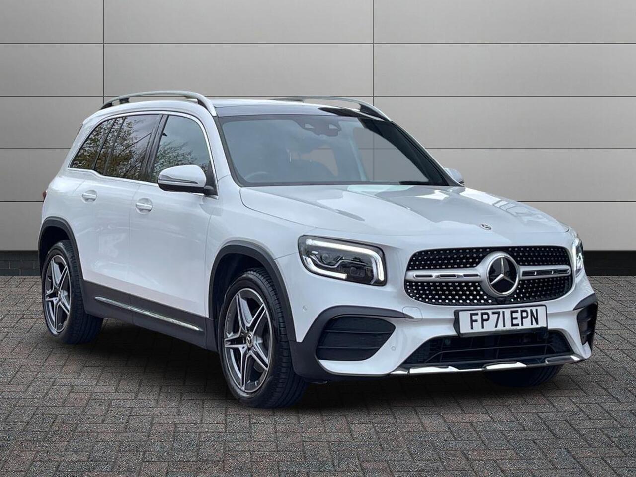 Main listing image - Mercedes-Benz GLB
