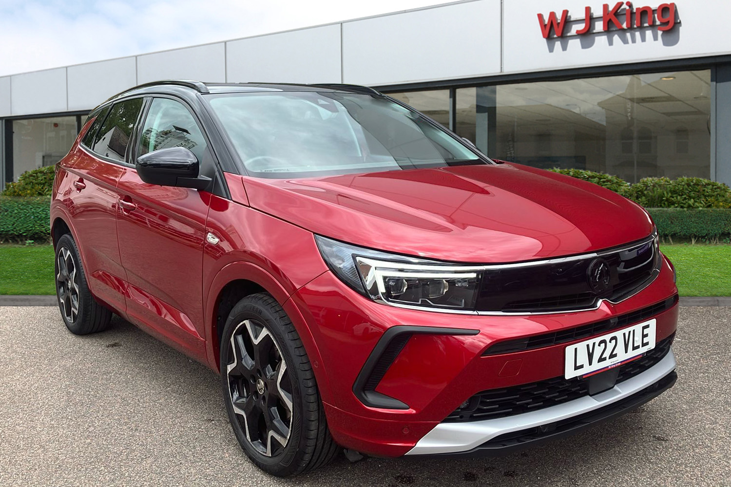 Main listing image - Vauxhall Grandland