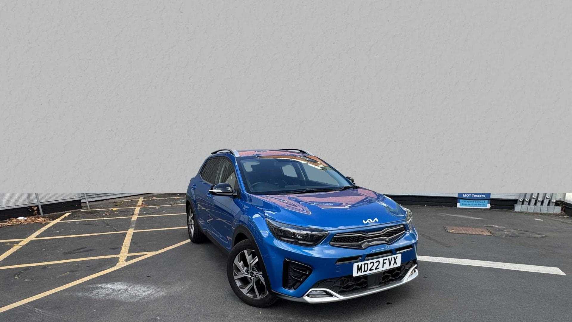 Main listing image - Kia Stonic
