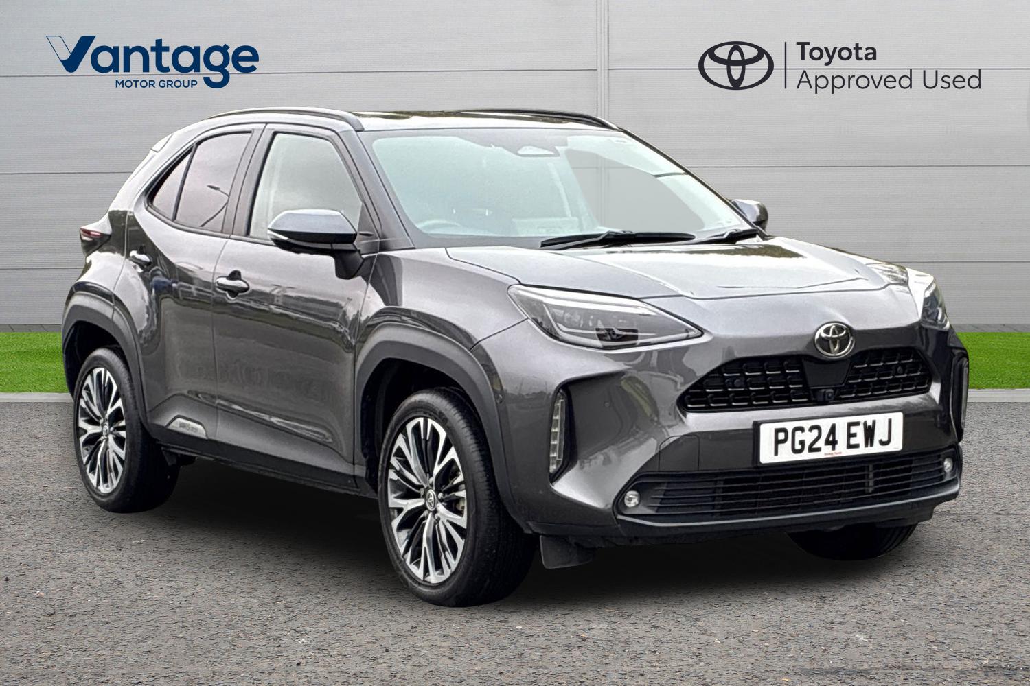 Main listing image - Toyota Yaris Cross