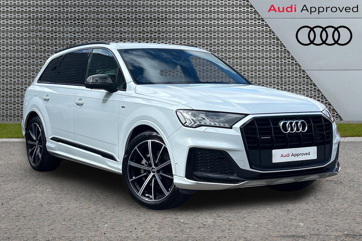 Main listing image - Audi Q7