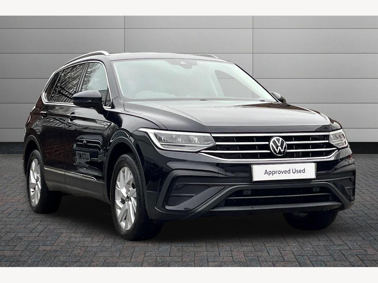 Main listing image - Volkswagen Tiguan Allspace