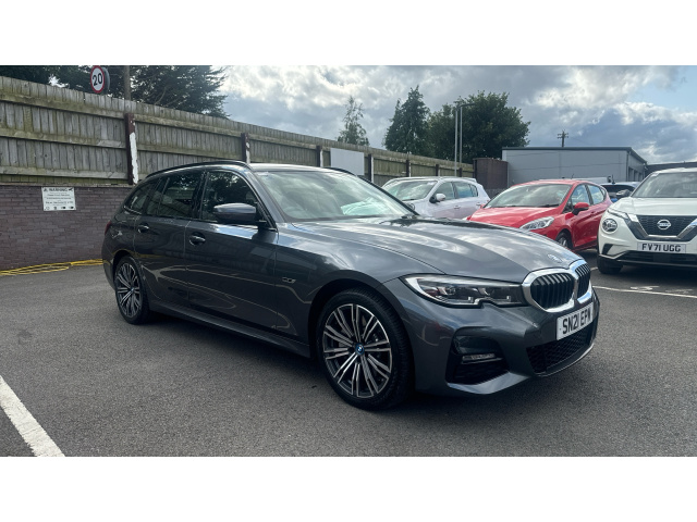 Main listing image - BMW 3 Series Touring