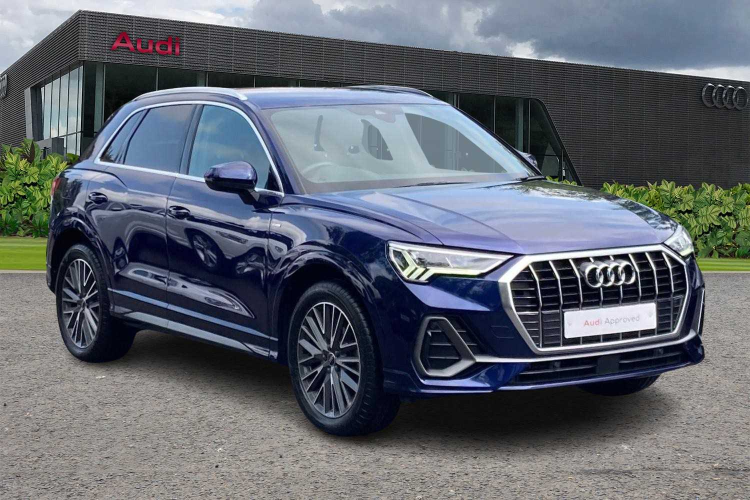 Main listing image - Audi Q3