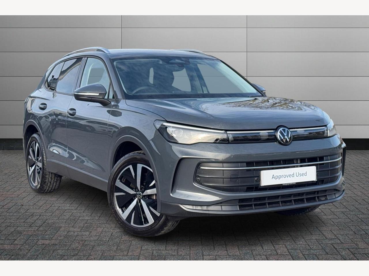 Main listing image - Volkswagen Tiguan