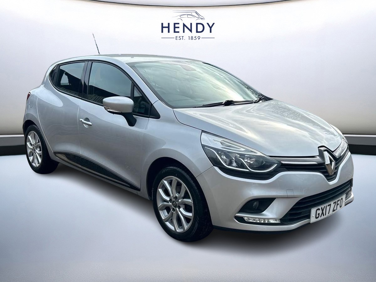 Main listing image - Renault Clio