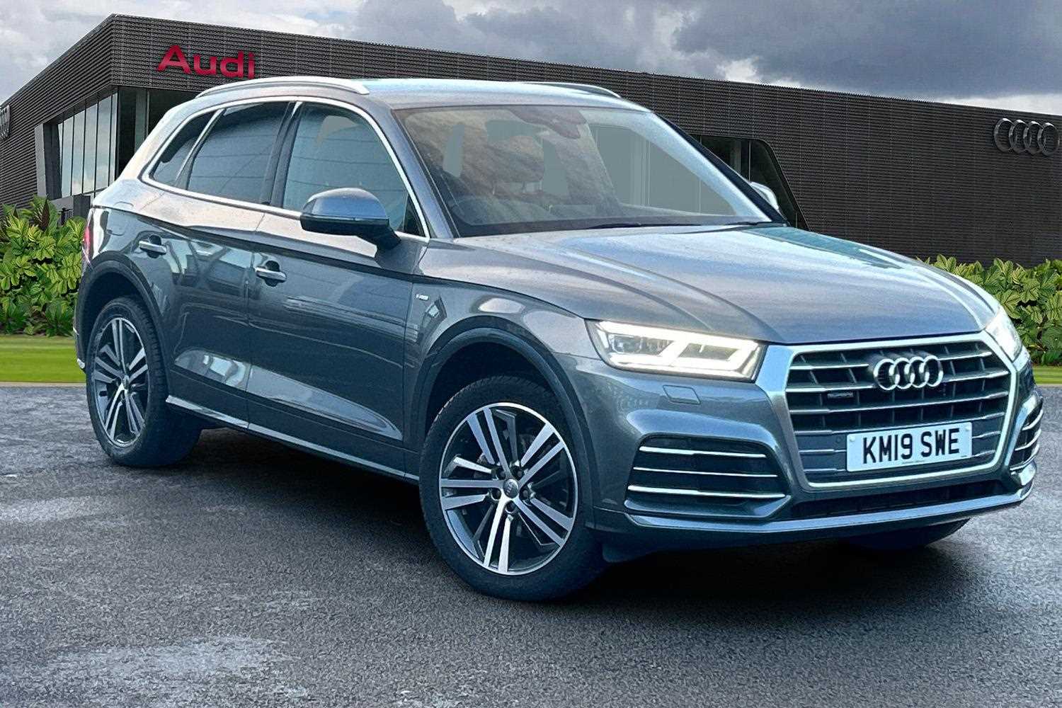 Main listing image - Audi Q5