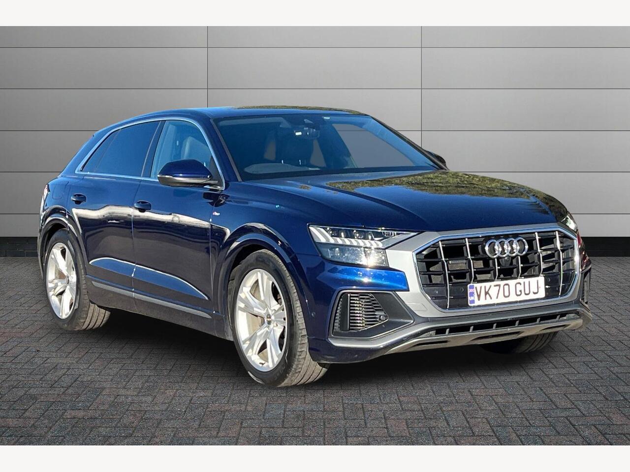Main listing image - Audi Q8