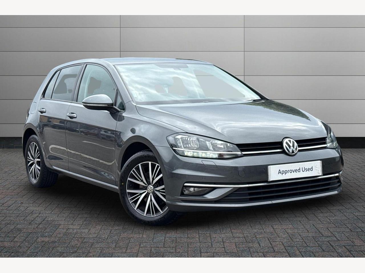 Main listing image - Volkswagen Golf