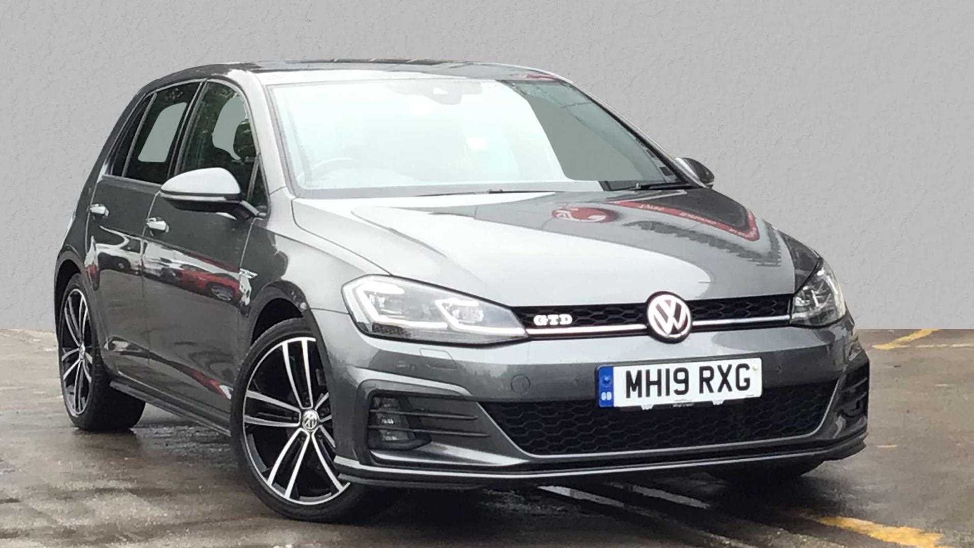 Main listing image - Volkswagen Golf