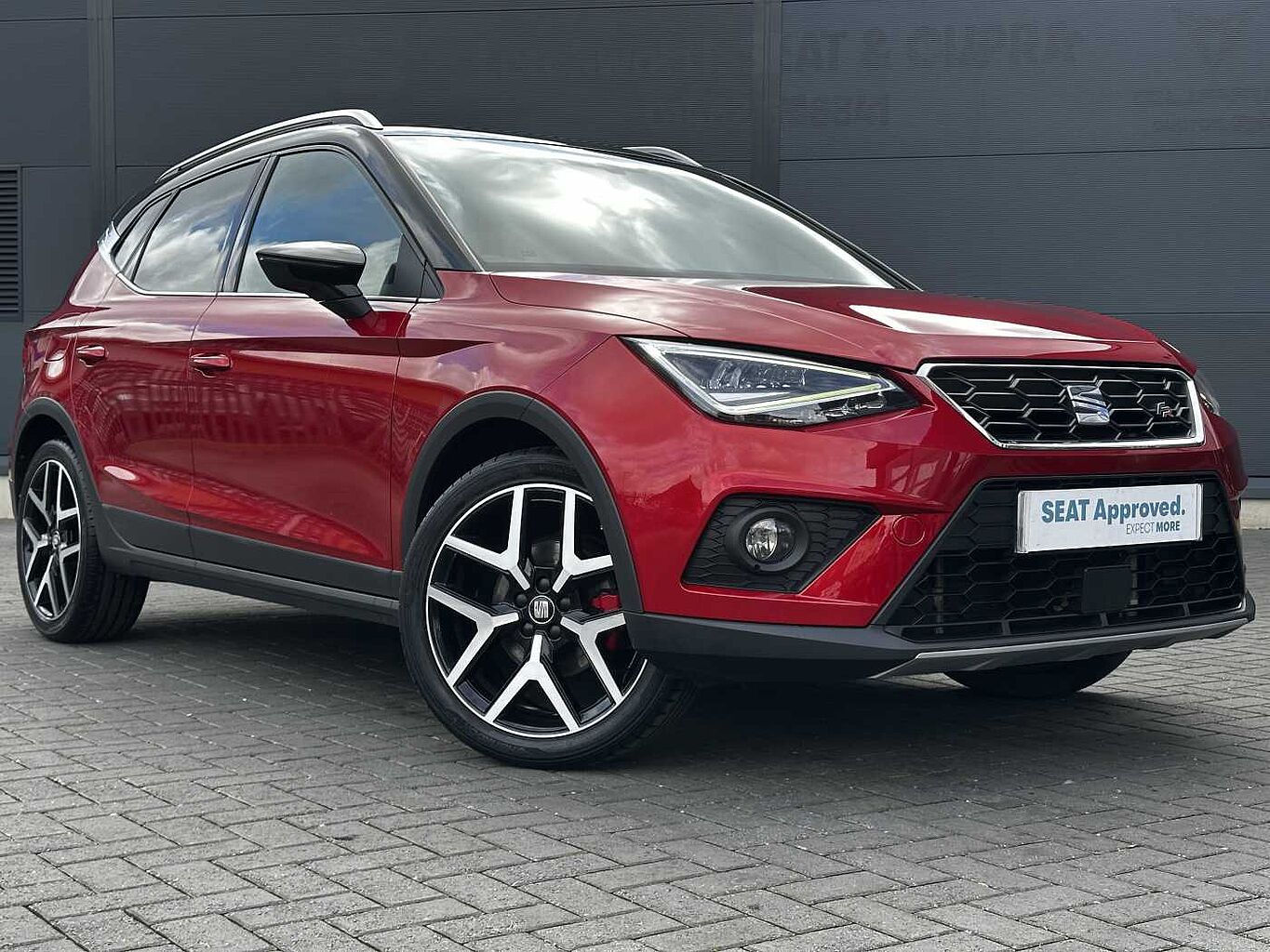 Main listing image - SEAT Arona