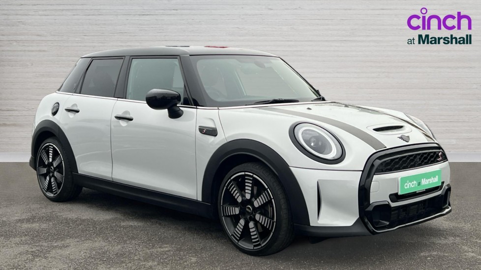 Main listing image - MINI Hatchback 5dr