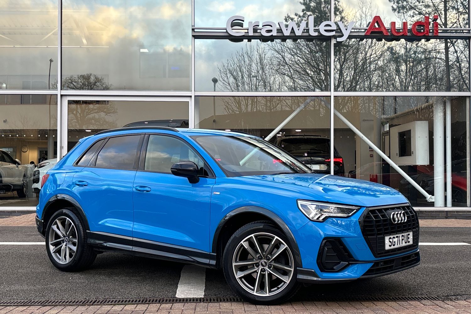 Main listing image - Audi Q3