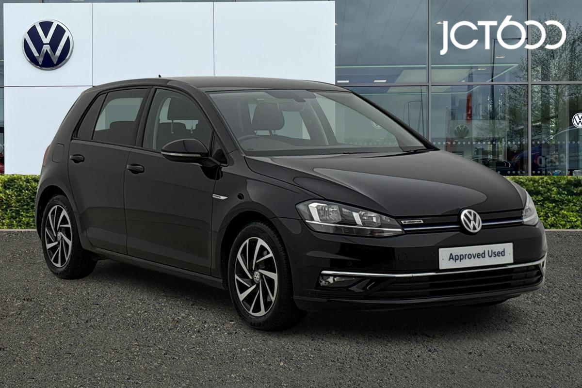 Main listing image - Volkswagen Golf