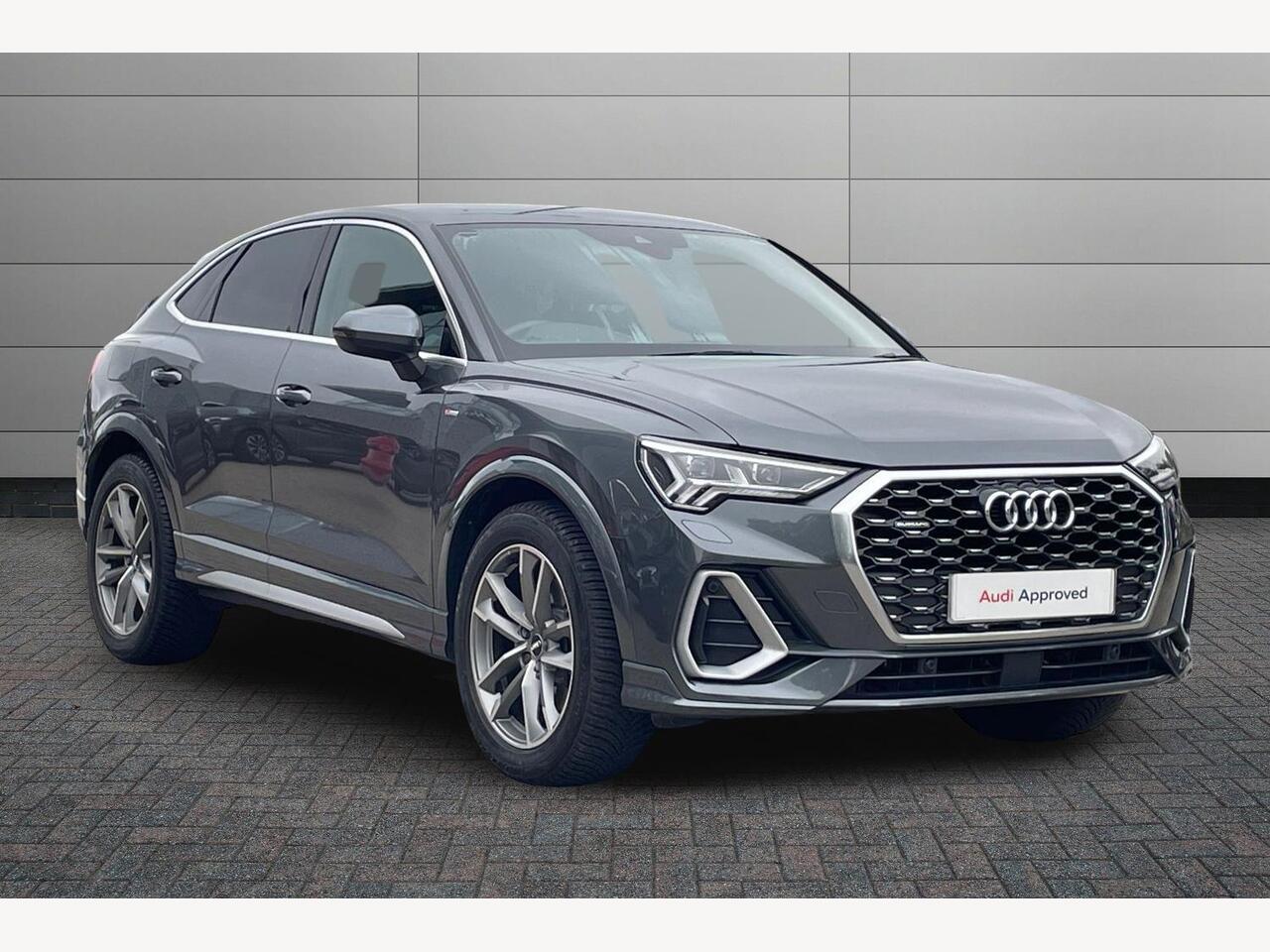 Main listing image - Audi Q3