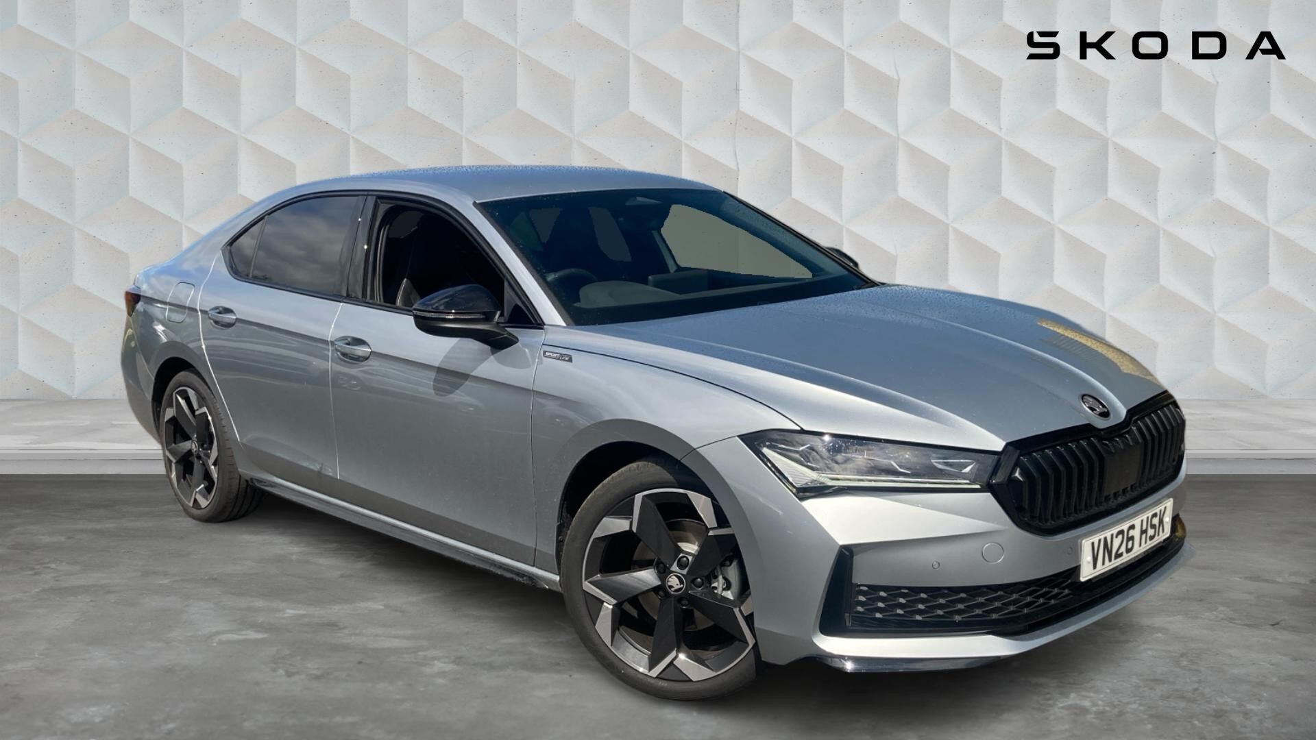 Main listing image - Skoda Superb