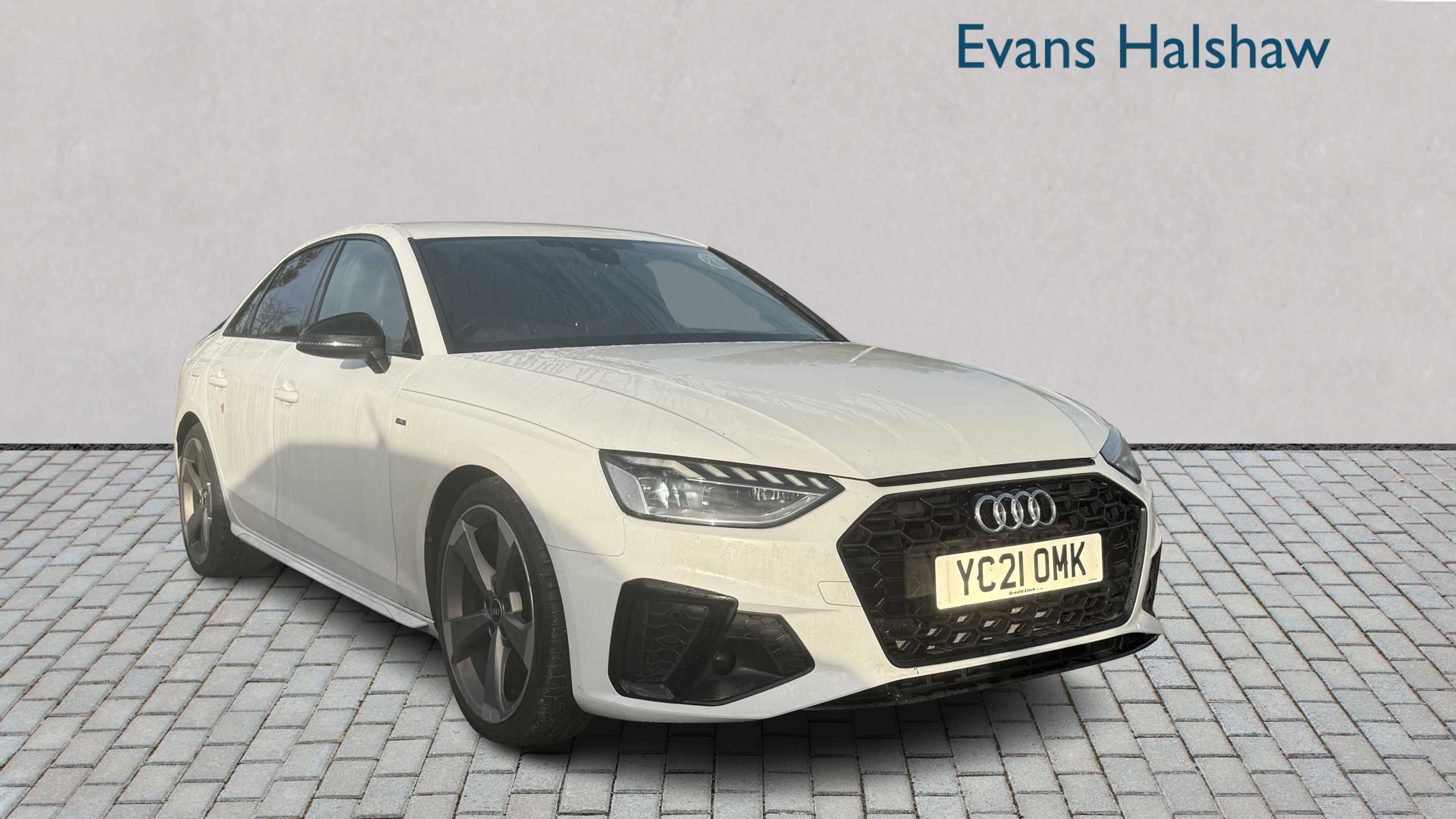 Main listing image - Audi A4