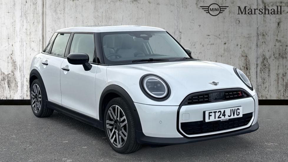 Main listing image - MINI Hatchback 5dr