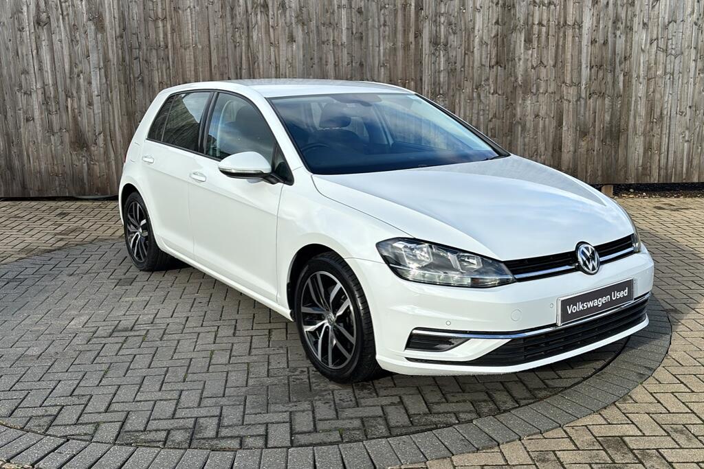Main listing image - Volkswagen Golf