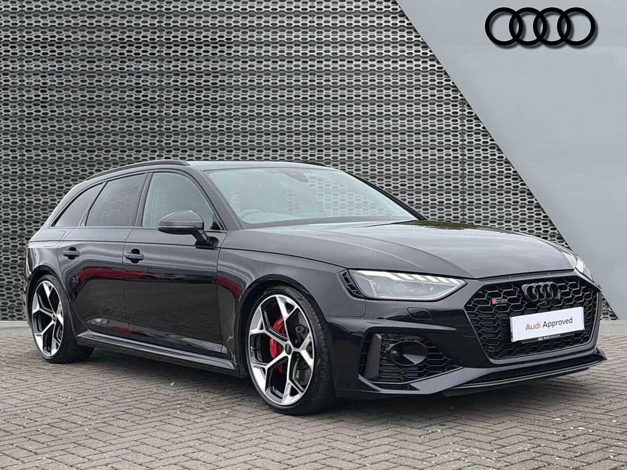 Main listing image - Audi RS4