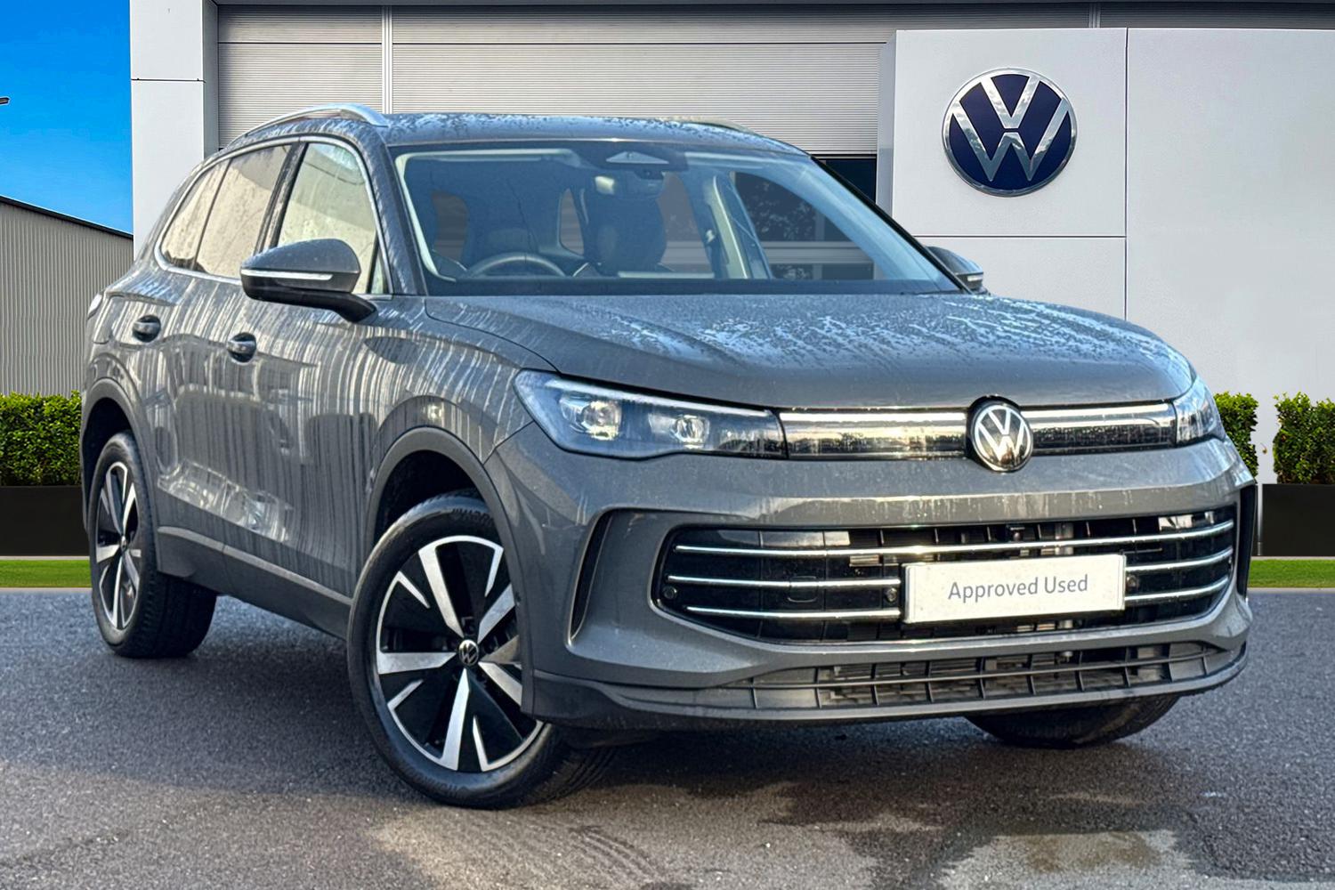 Main listing image - Volkswagen Tiguan