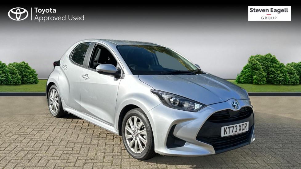 Main listing image - Toyota Yaris