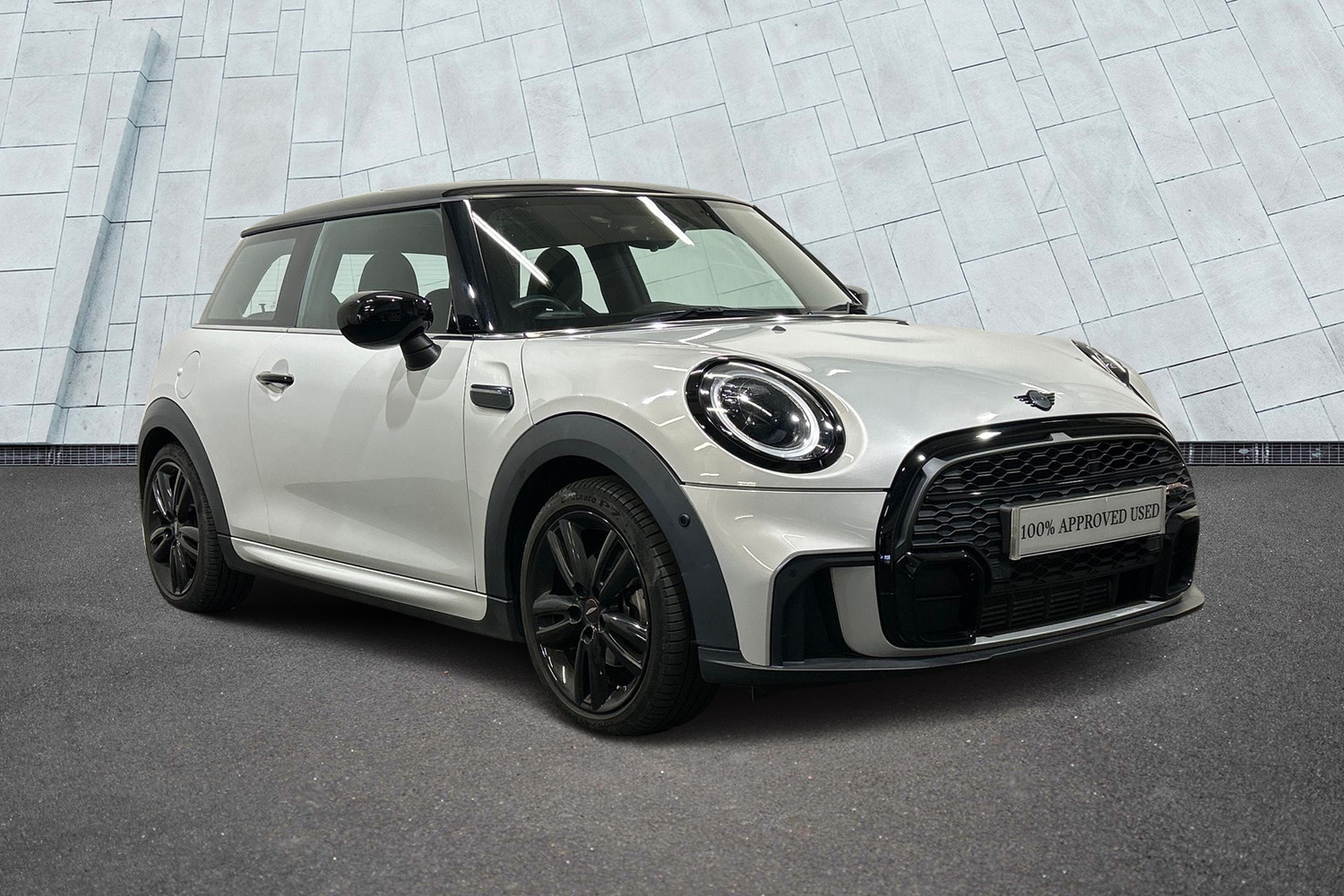 Main listing image - MINI Hatchback