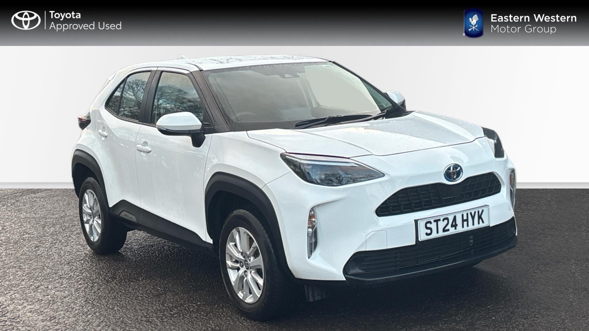 Main listing image - Toyota Yaris Cross