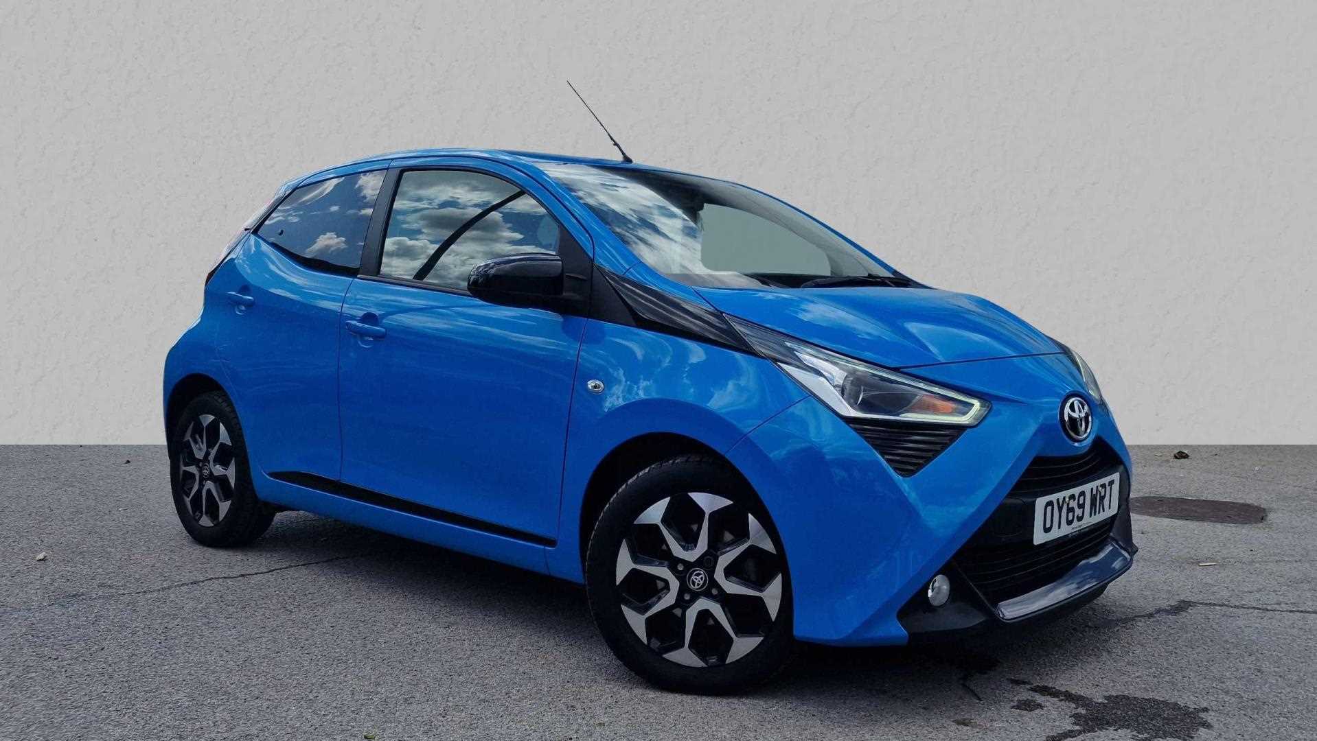 Main listing image - Toyota Aygo
