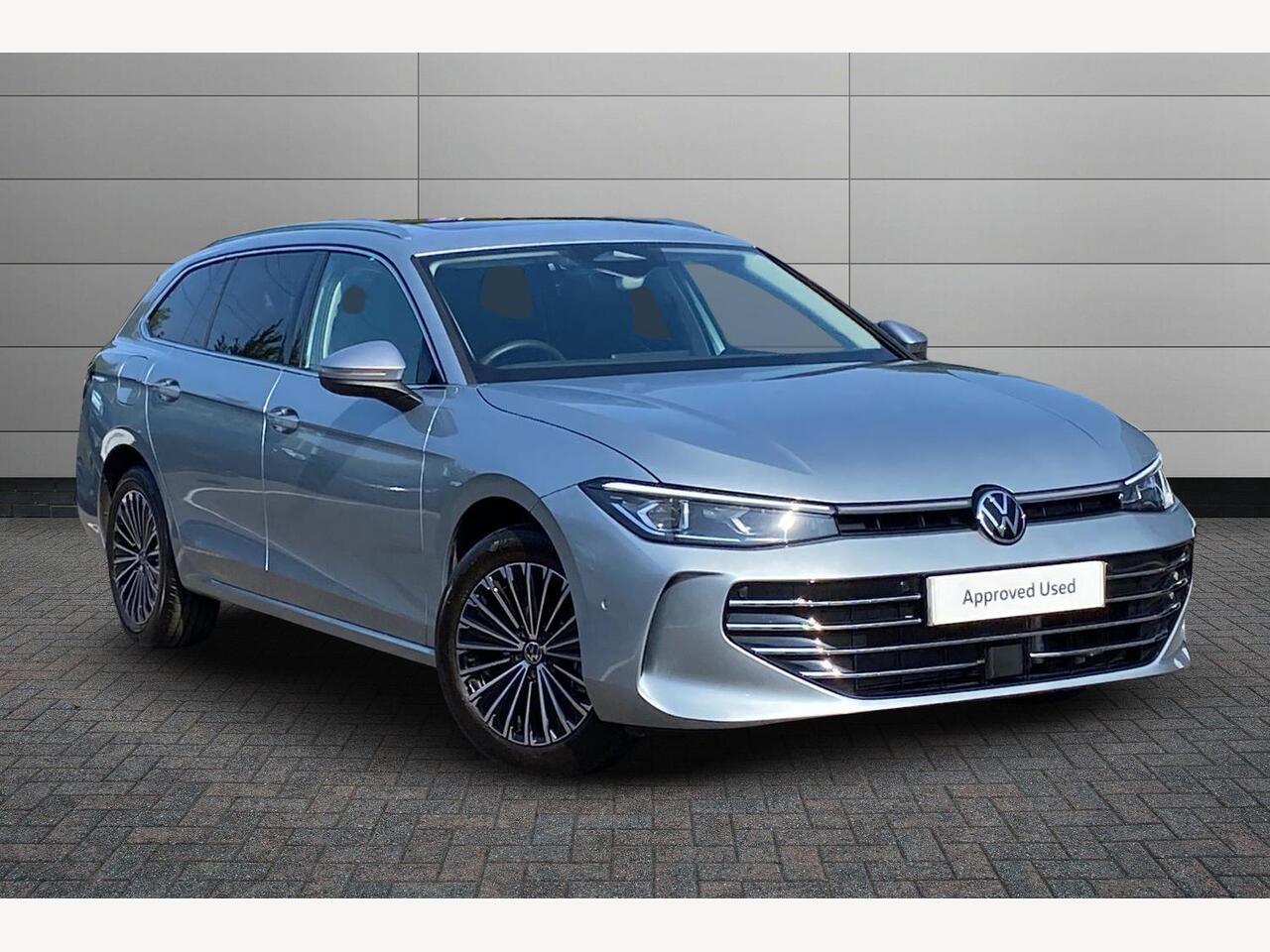 Main listing image - Volkswagen Passat Estate