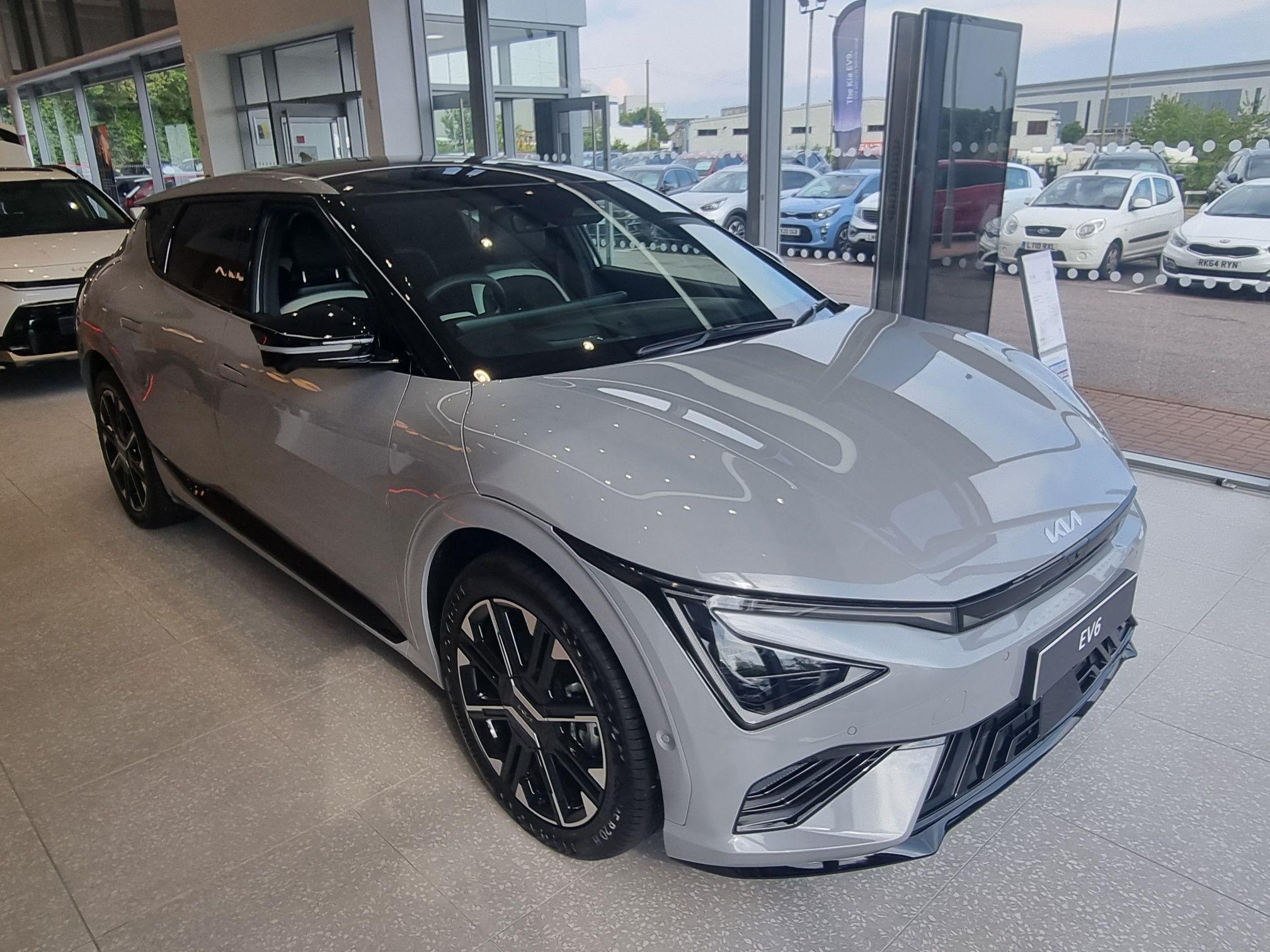 Main listing image - Kia EV6