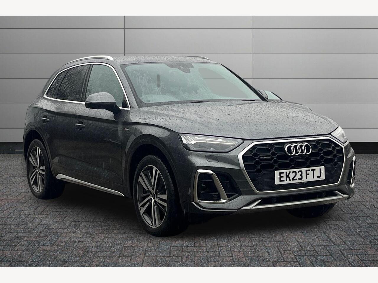 Main listing image - Audi Q5