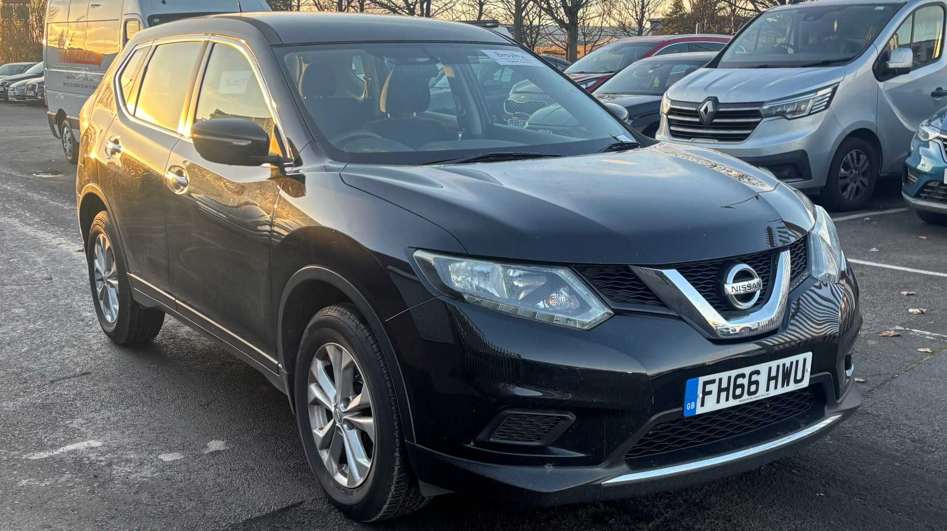 Main listing image - Nissan X-Trail