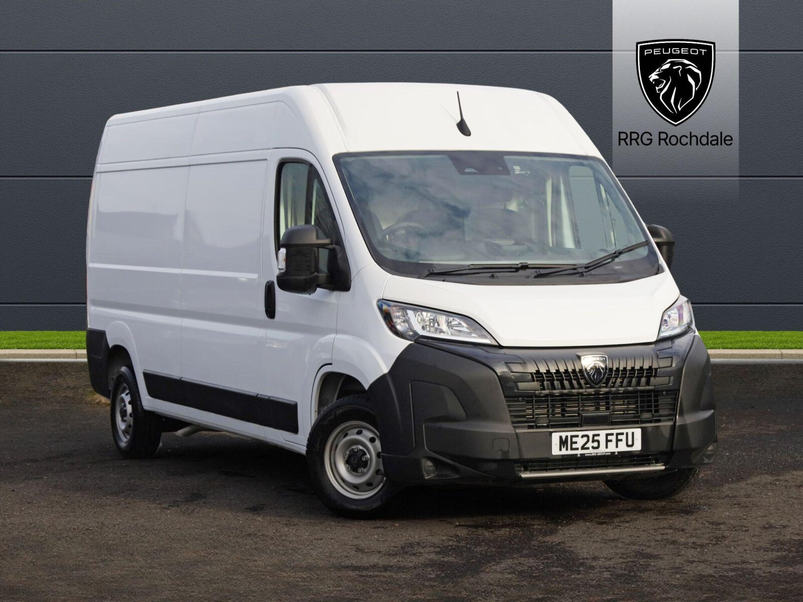 Main listing image - Peugeot Boxer