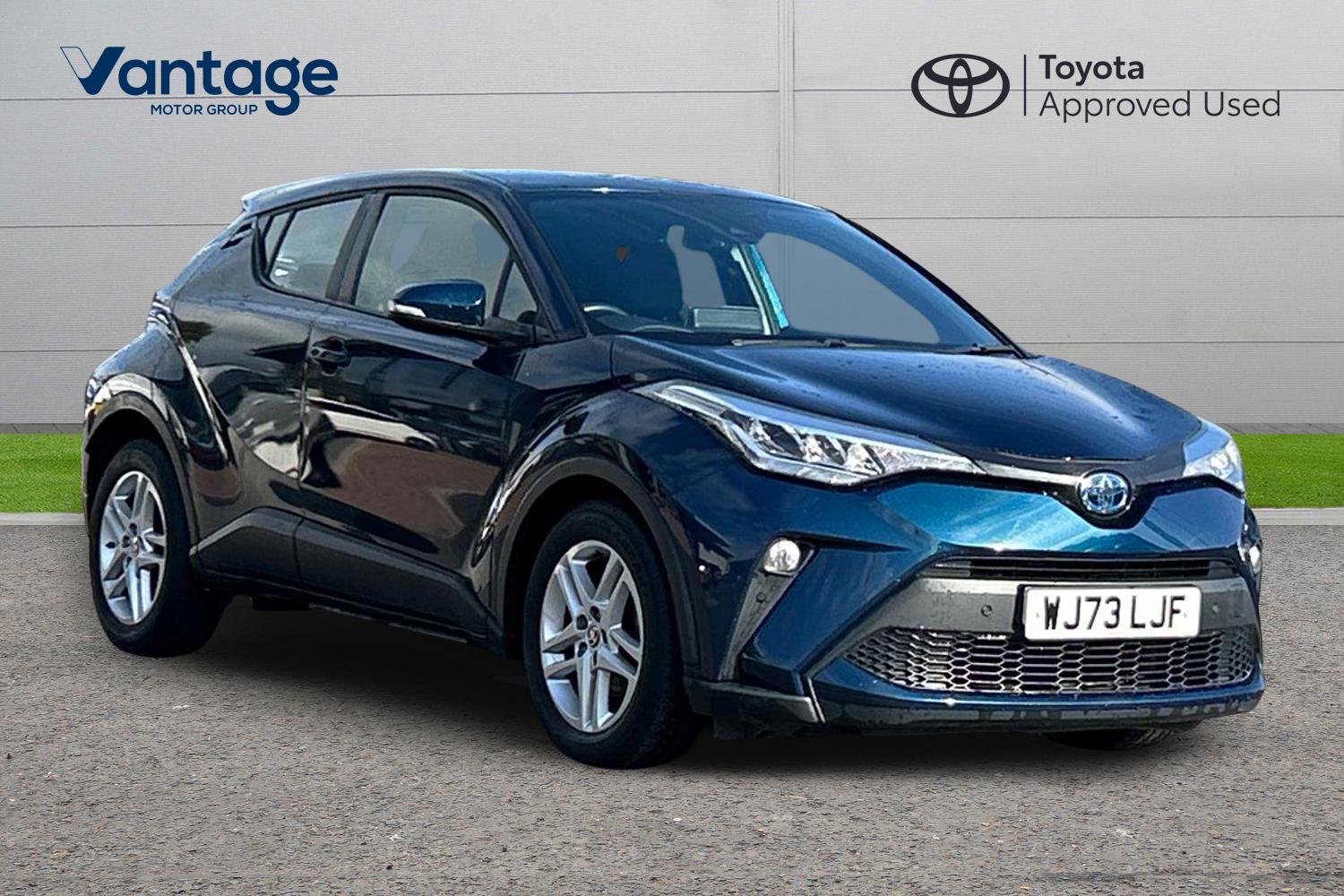 Main listing image - Toyota C-HR