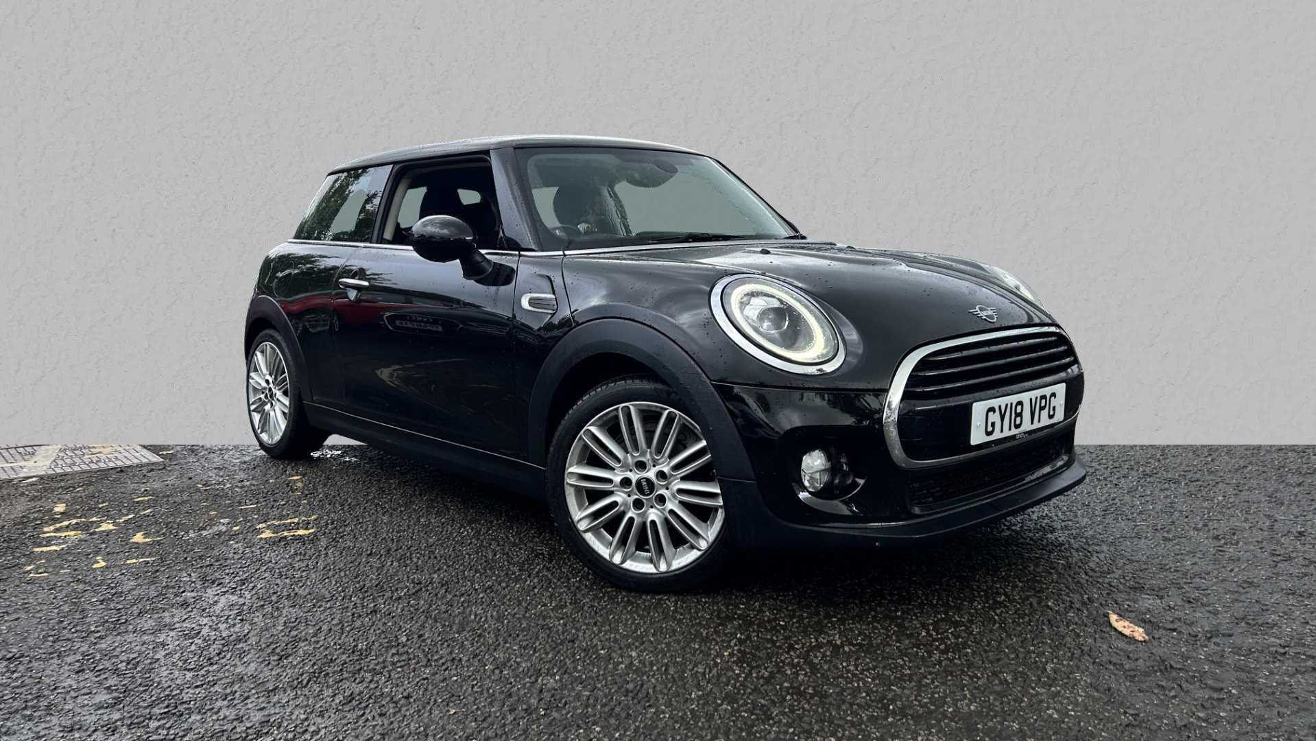 Main listing image - MINI Hatchback