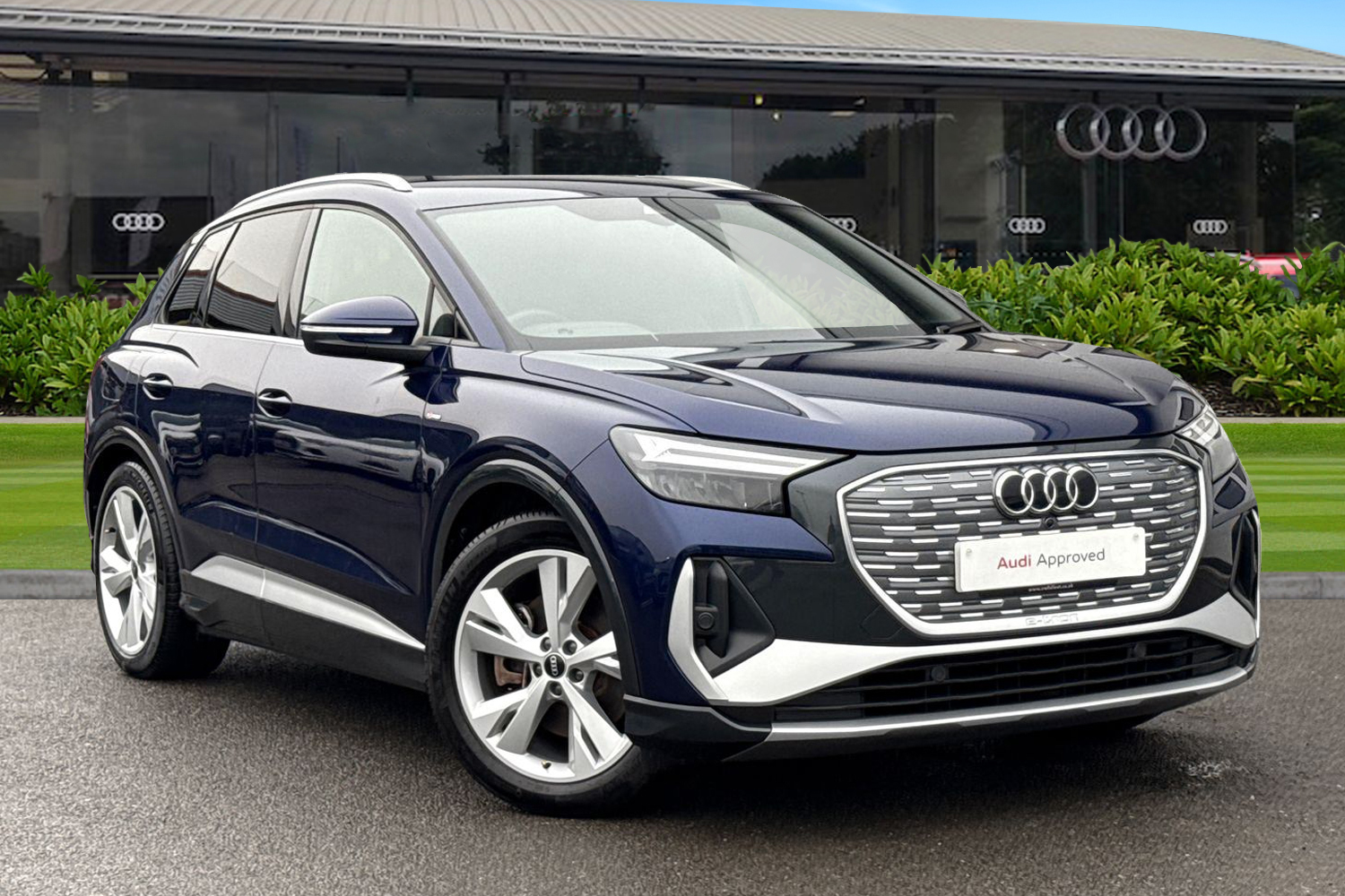 Main listing image - Audi Q4