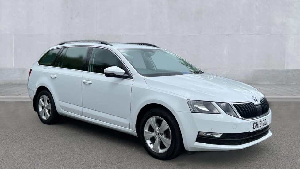 Main listing image - Skoda Octavia Estate