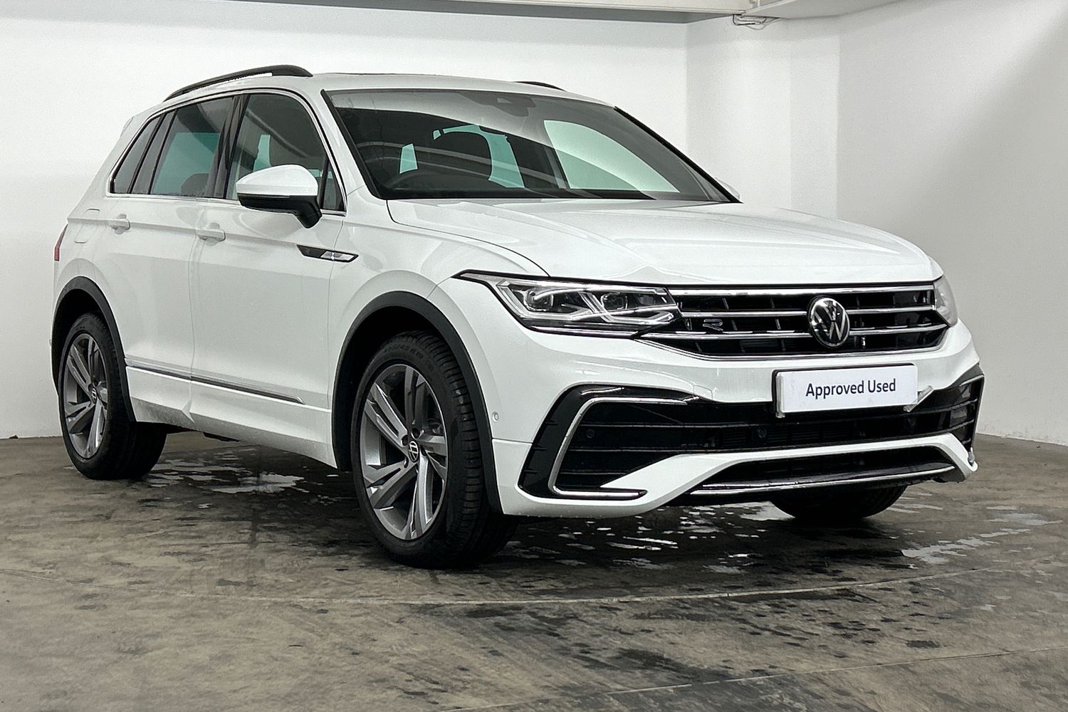 Main listing image - Volkswagen Tiguan