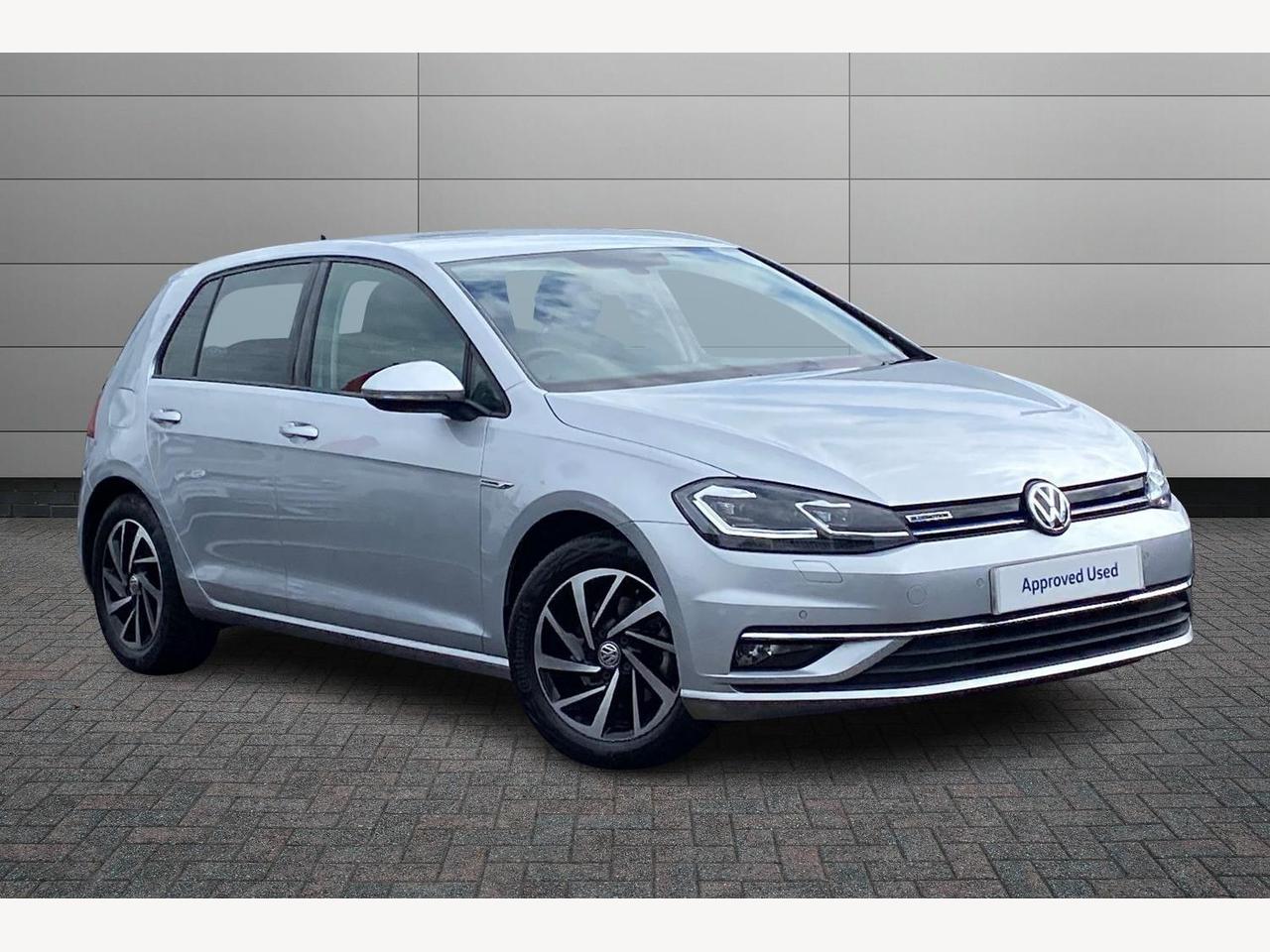 Main listing image - Volkswagen Golf
