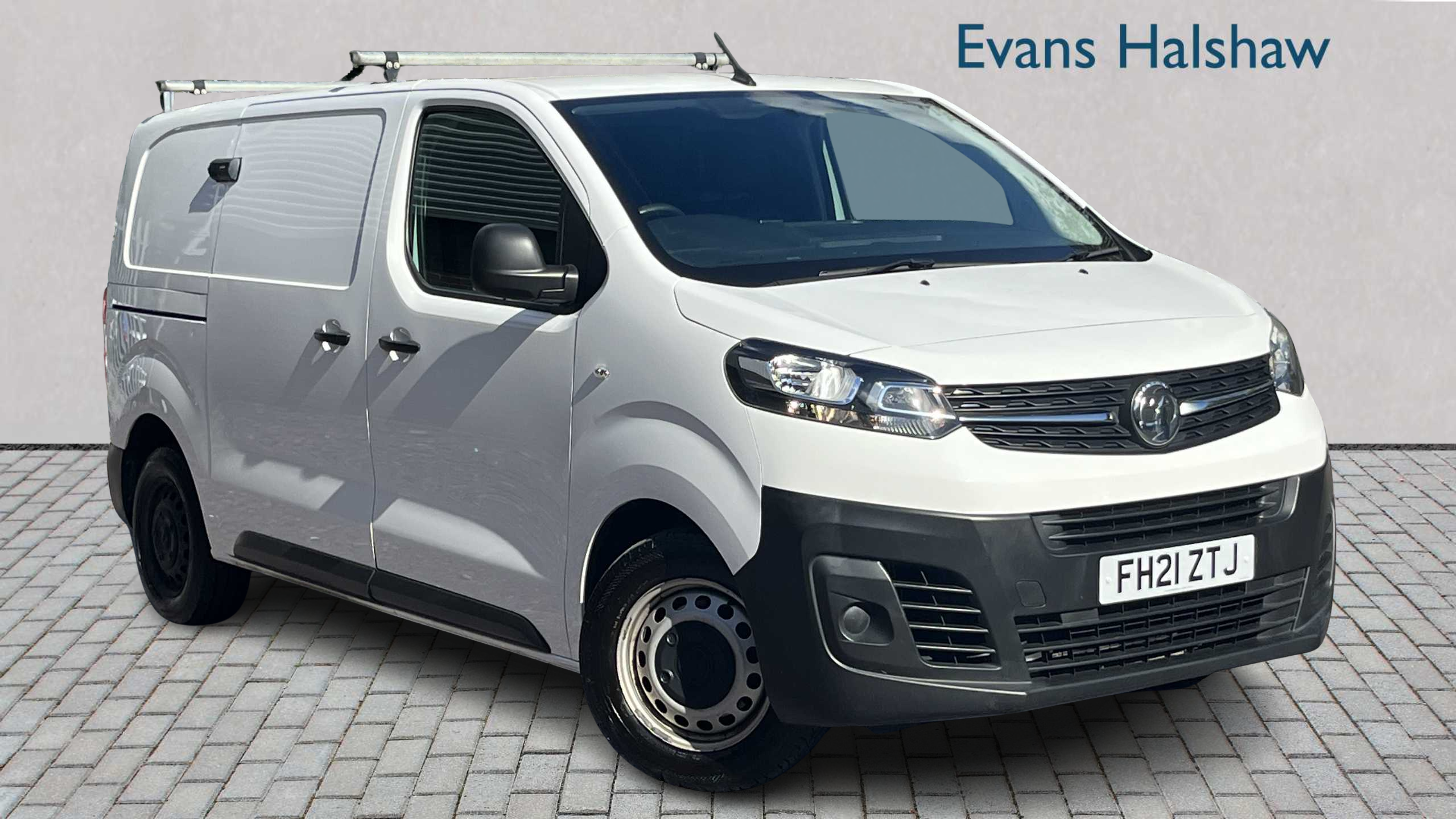 Main listing image - Vauxhall Vivaro