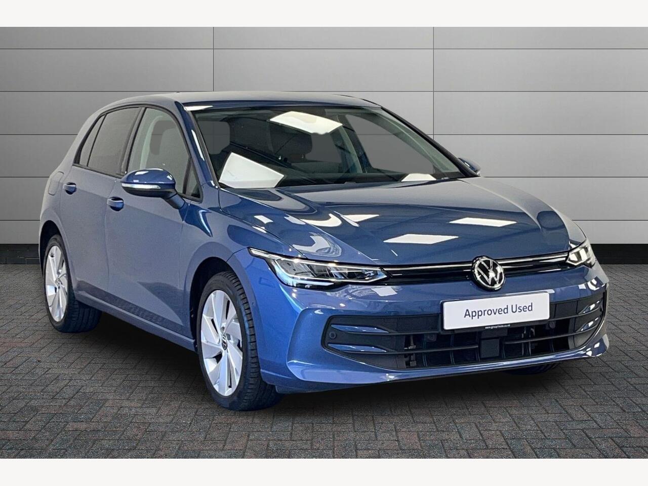 Main listing image - Volkswagen Golf