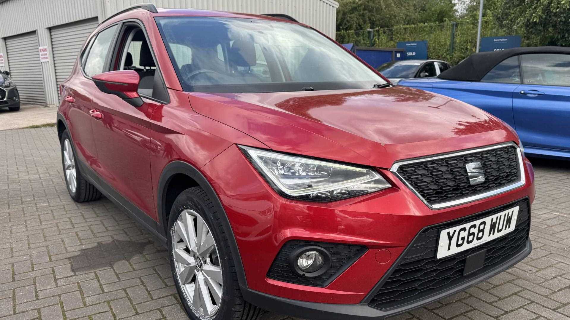Main listing image - SEAT Arona