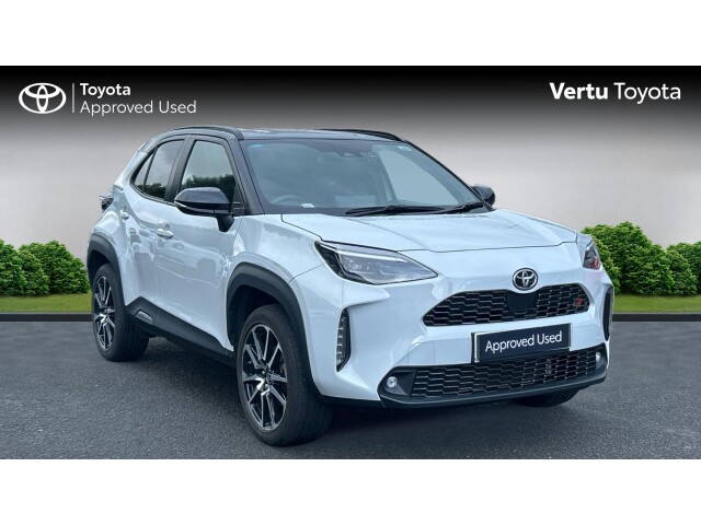 Main listing image - Toyota Yaris Cross